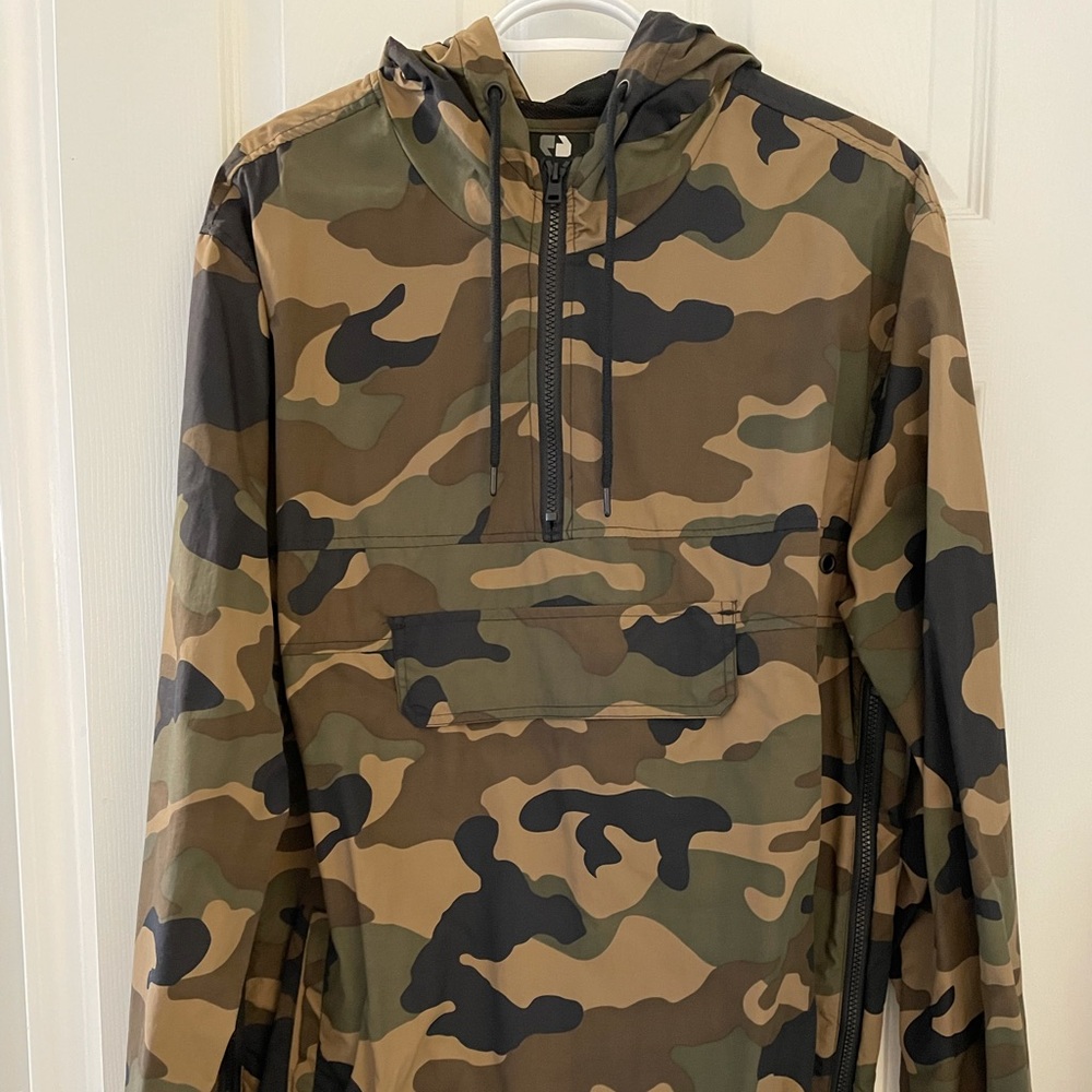 Camo windbreaker